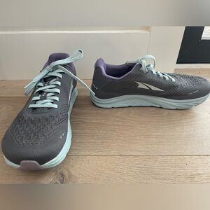 Altra Torin 4.5 Plush Road Running Shoes - AL0A4VR2221 - size US 10